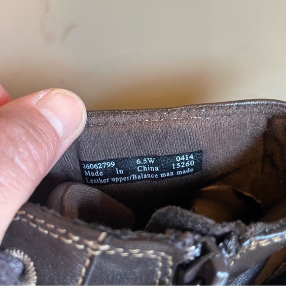 Clarks Leather Ankle Boots Brown 6.5 - Picture 2 of 6